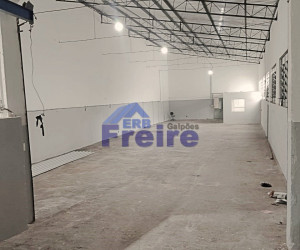 Galp�o em SERRARIA - DIADEMA por 8.500,00