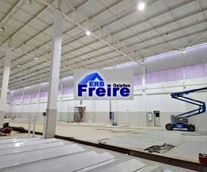 Galp�o em PIRAPORINHA - DIADEMA por 126.000,00